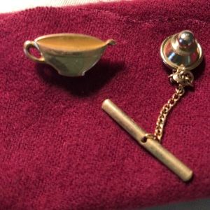 Maxwells House Coffee Cup Tie Tack
